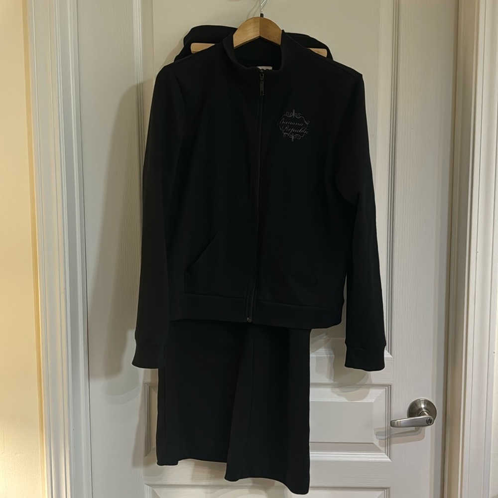Banana Republic jacket and pant set